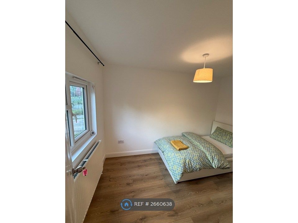 Property photo 1 of 3