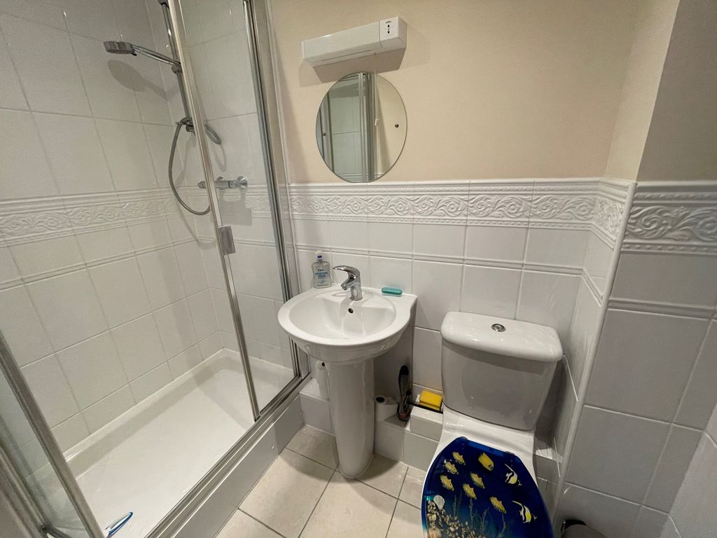 Additional image 9 of 2 bed flat for salePier Road, Littlehampton, West Sussex BN17