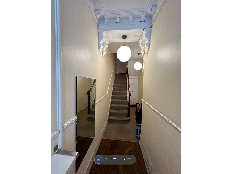 Property photo 3 of 18 Common Hall