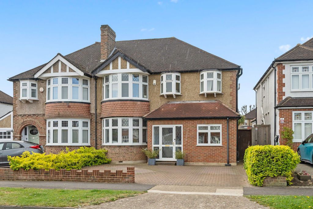 Property photo 1 of 16 Photo 25