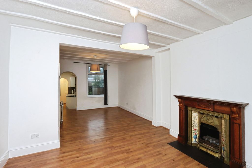 Property photo 3 of 15