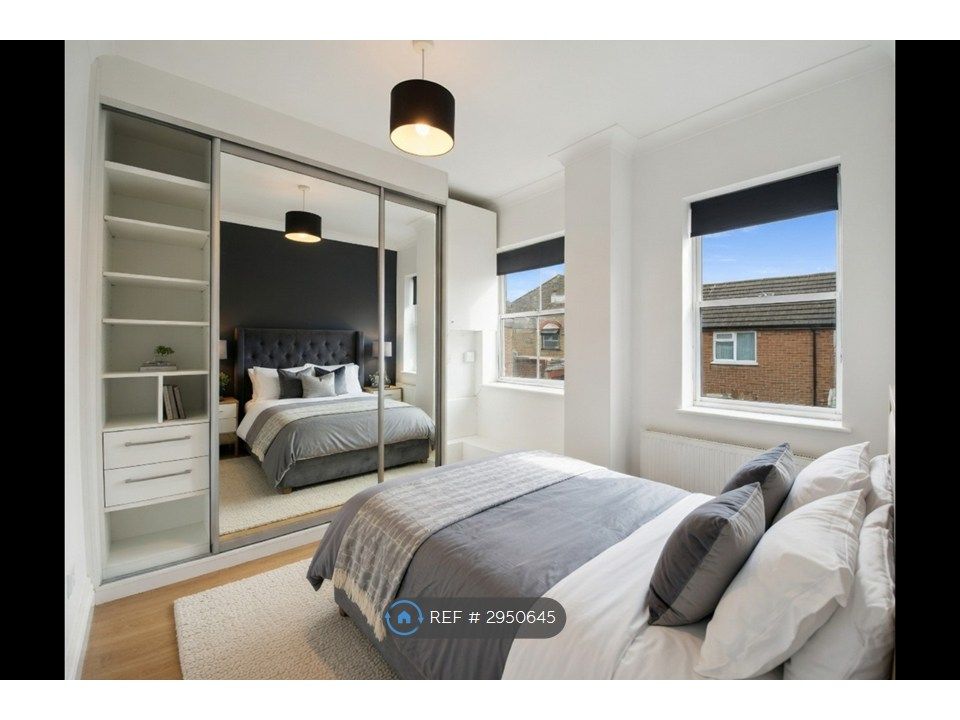 Property photo 1 of 6 Bedroom
