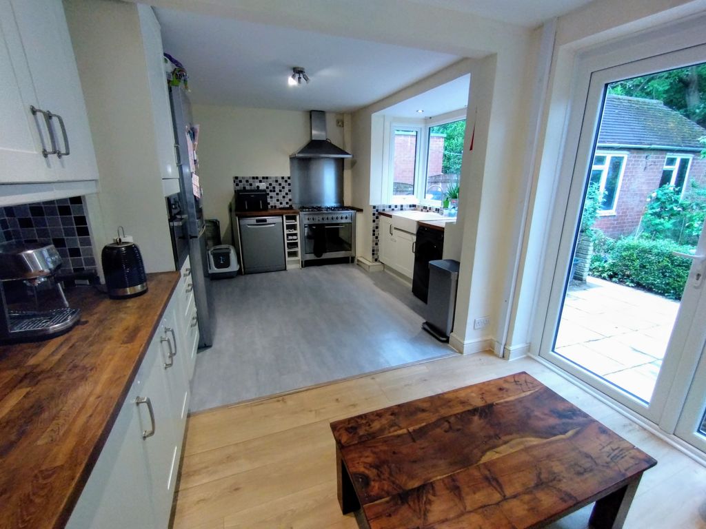 Property photo 2 of 26