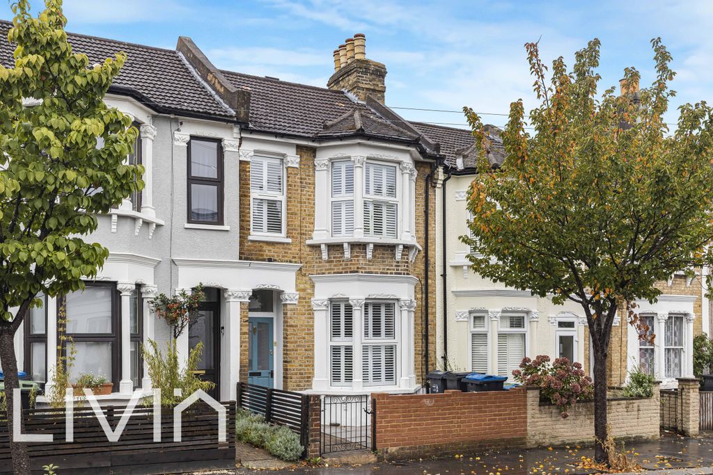 Property photo 1 of 27 025A3565