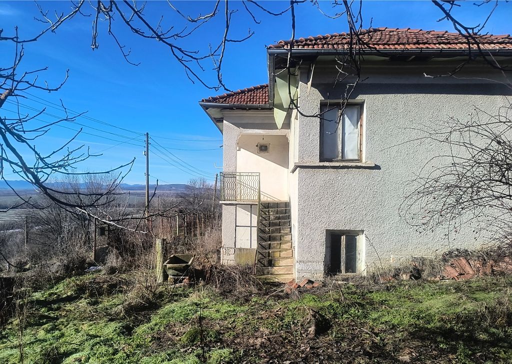 Property photo 3 of 7