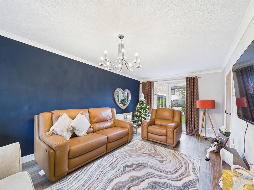 Property photo 3 of 25 Cam01486G0-Pr0925-Still022.Jpg