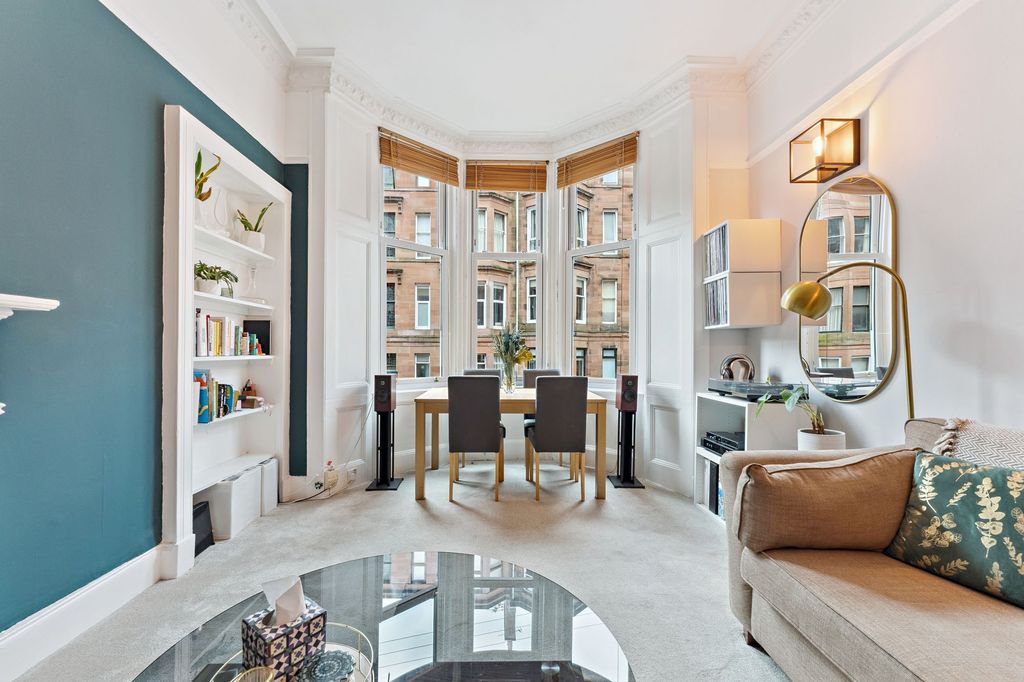 Property photo 3 of 25