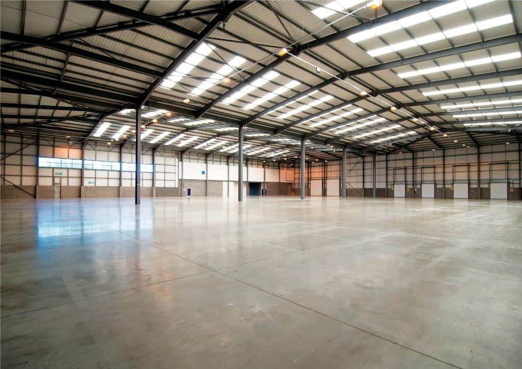 Property photo 3 of 11 Hurricane Internal.Jpg