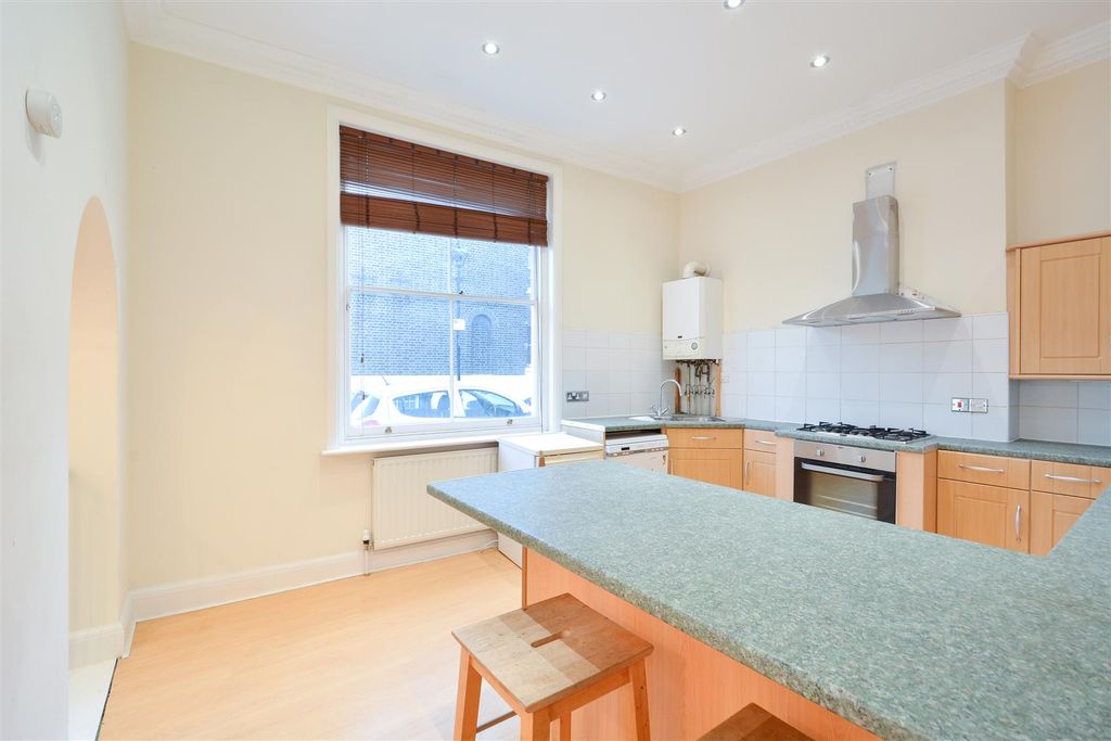 Property photo 3 of 15 Kitchen