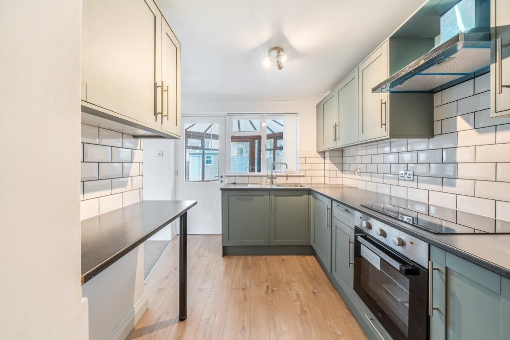 Property photo 2 of 21 Kitchen