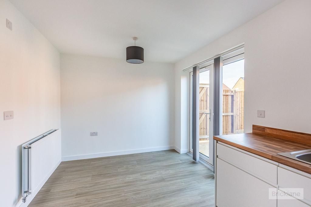 Property photo 3 of 13 Dining Area