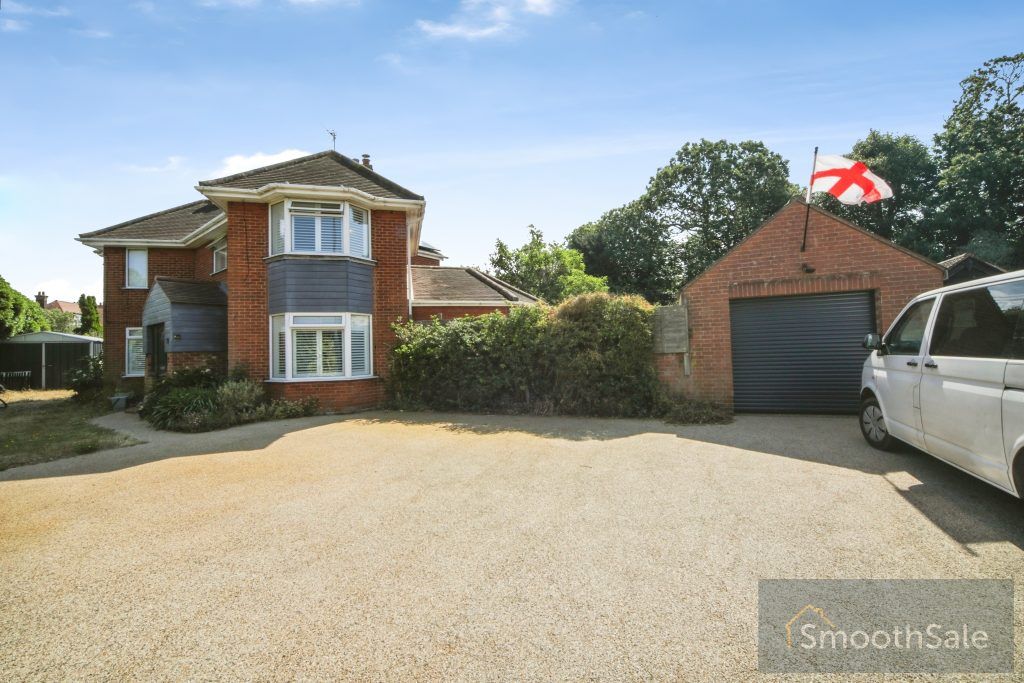 Property photo 2 of 27