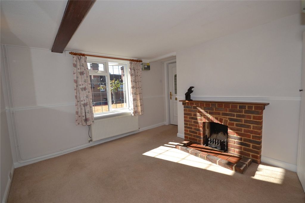 Property photo 2 of 12 Sitting Room