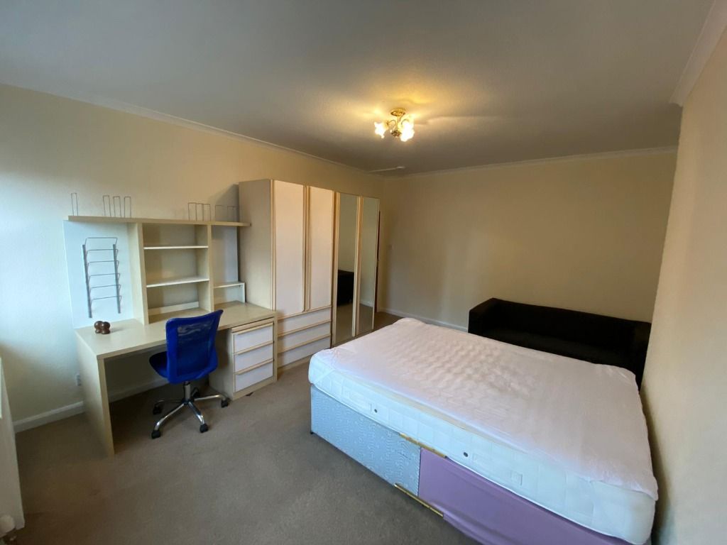 Property photo 3 of 8 Photo 3