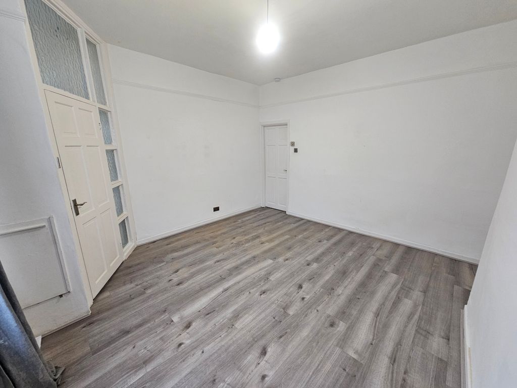 Property photo 3 of 12 20251217_103031_Resized