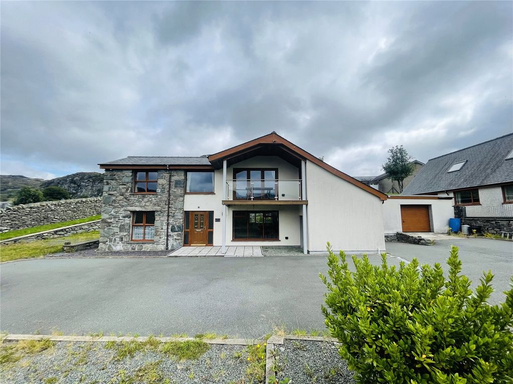 Property photo 1 of 27 Picture No. 32