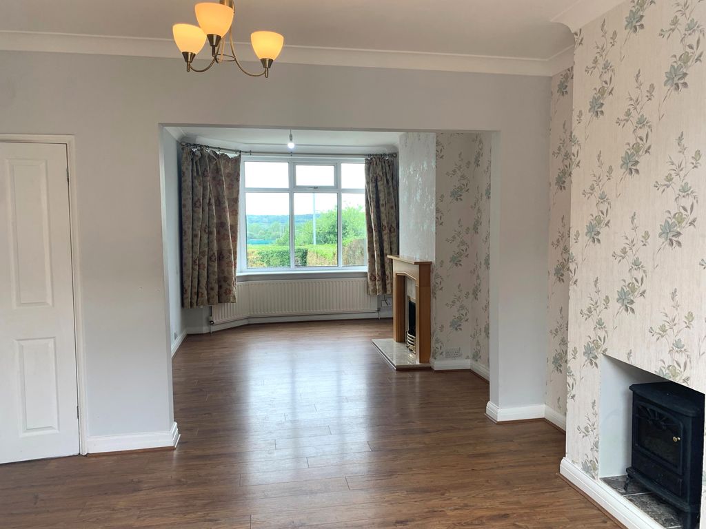 Property photo 3 of 13 d4