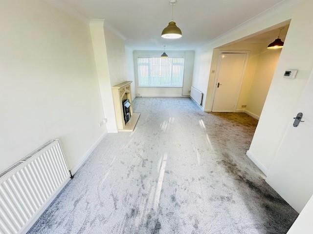 Property photo 3 of 26 18.Jpg