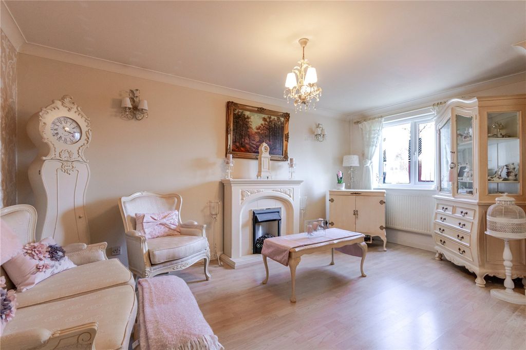 Property photo 2 of 15 Picture No. 02