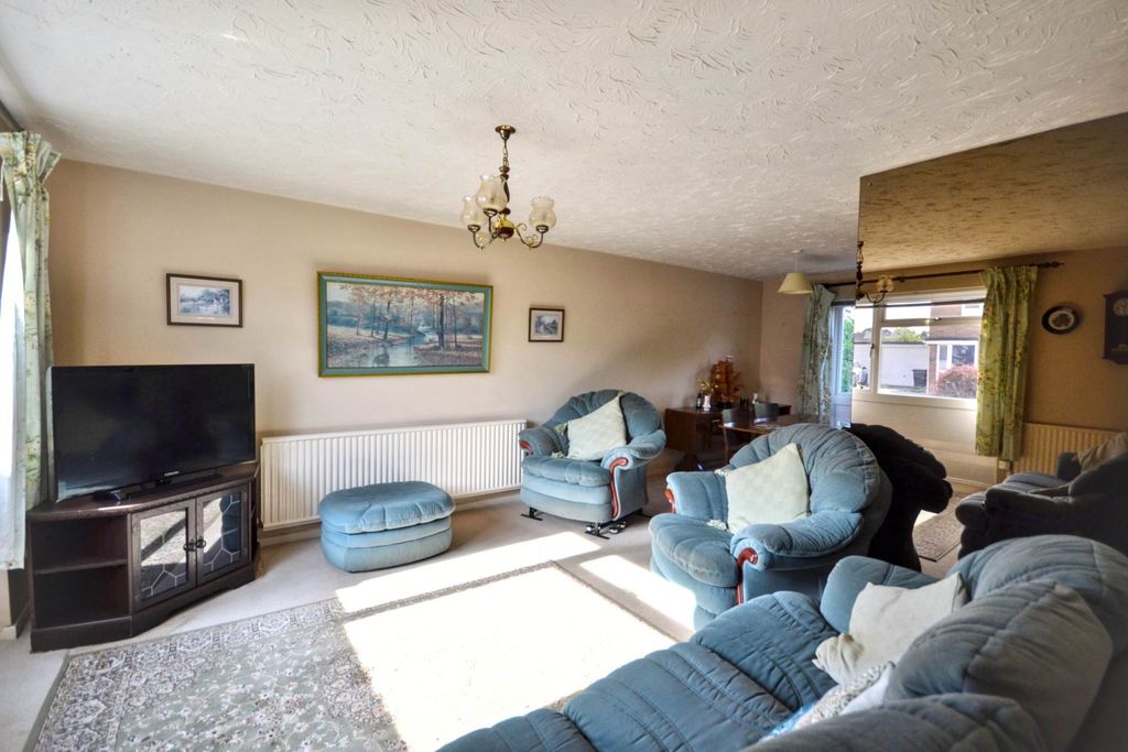 Property photo 3 of 13