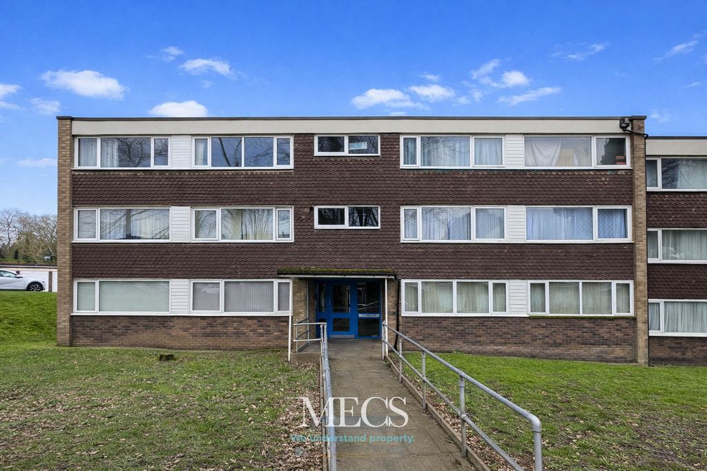 Property photo 1 of 10 3235090