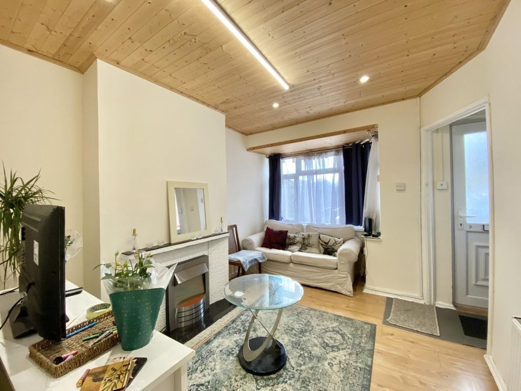 Property photo 3 of 12 Thumbnail_Img_4912.Jpg