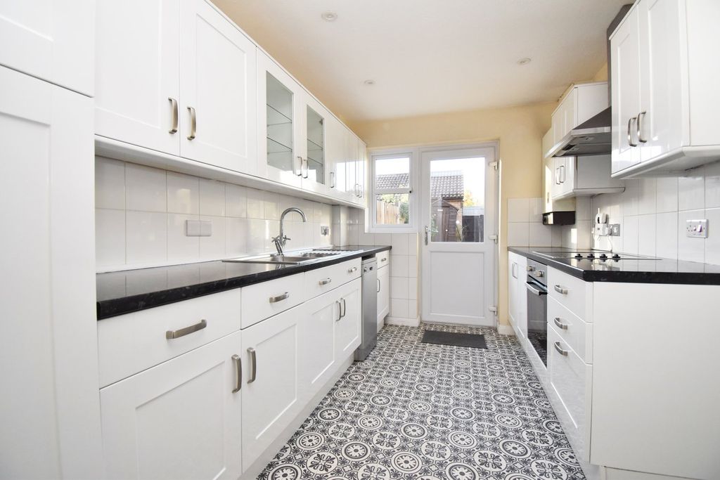 Property photo 2 of 13