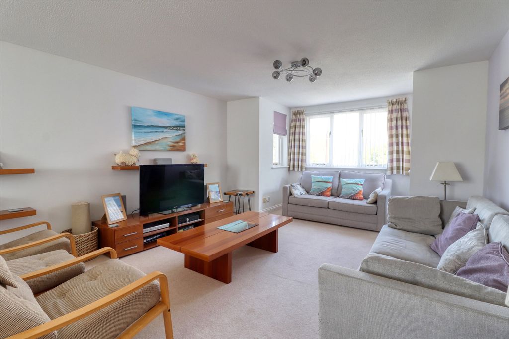 Property photo 2 of 18 Picture No. 03