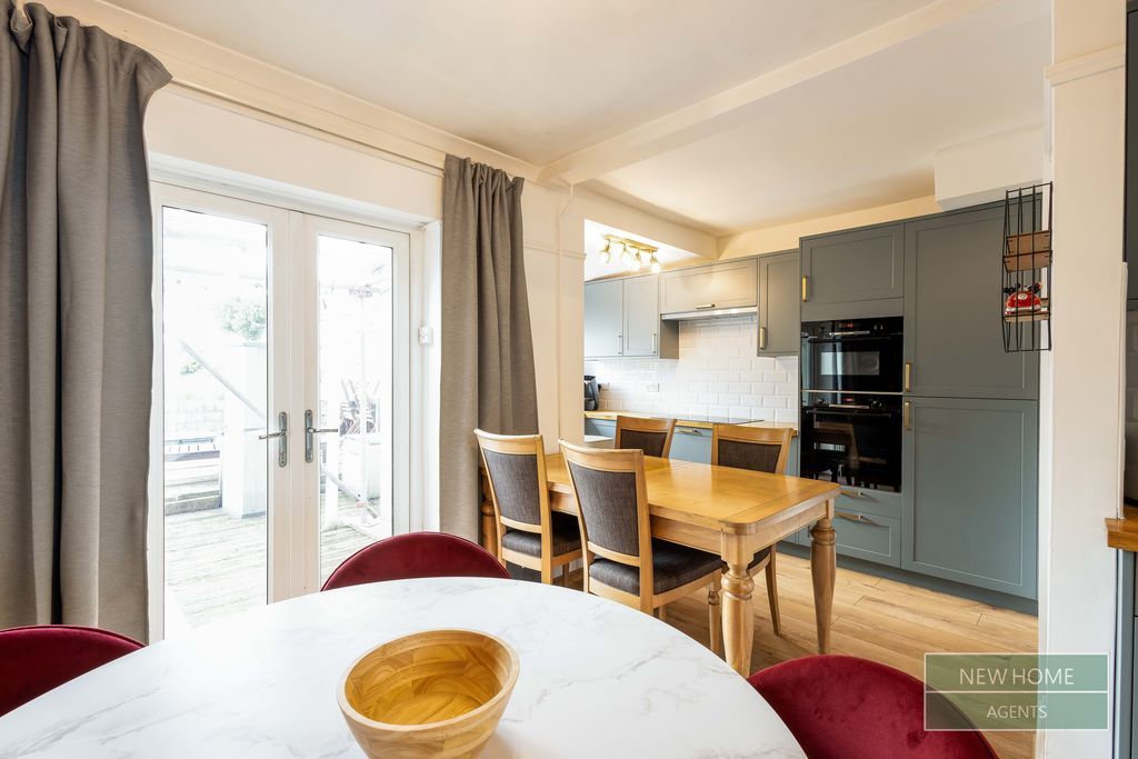 Property photo 3 of 19 Photo 3