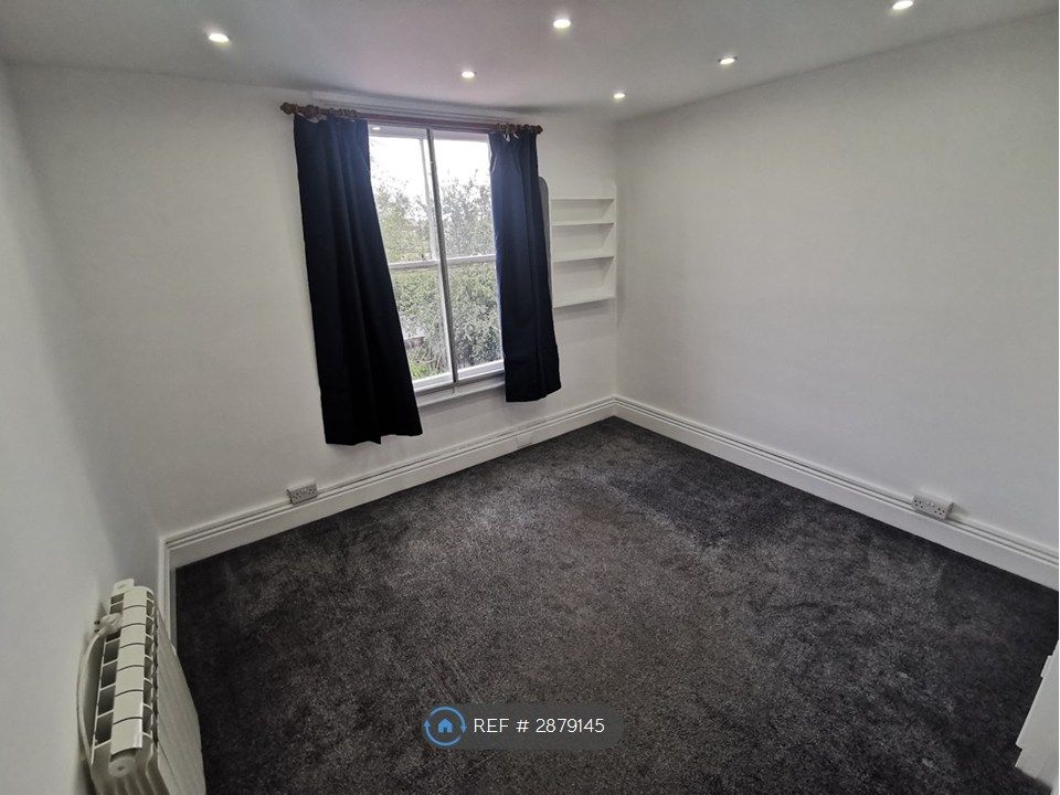 Property photo 1 of 4