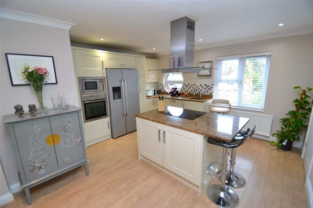 Property photo 3 of 12 Picture No. 09
