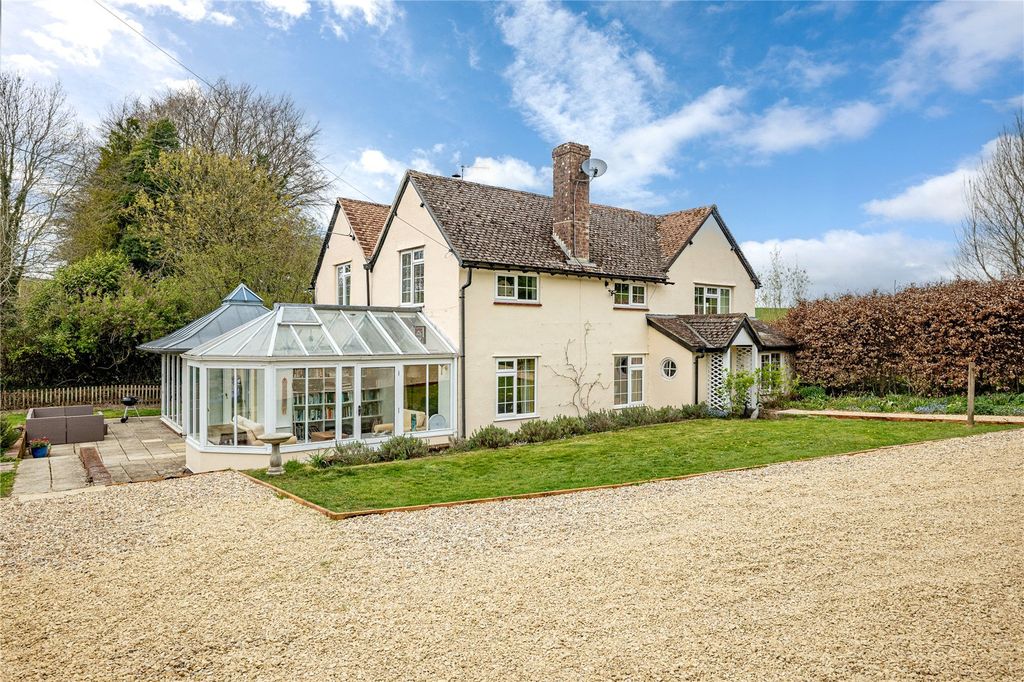 Property photo 1 of 22 House