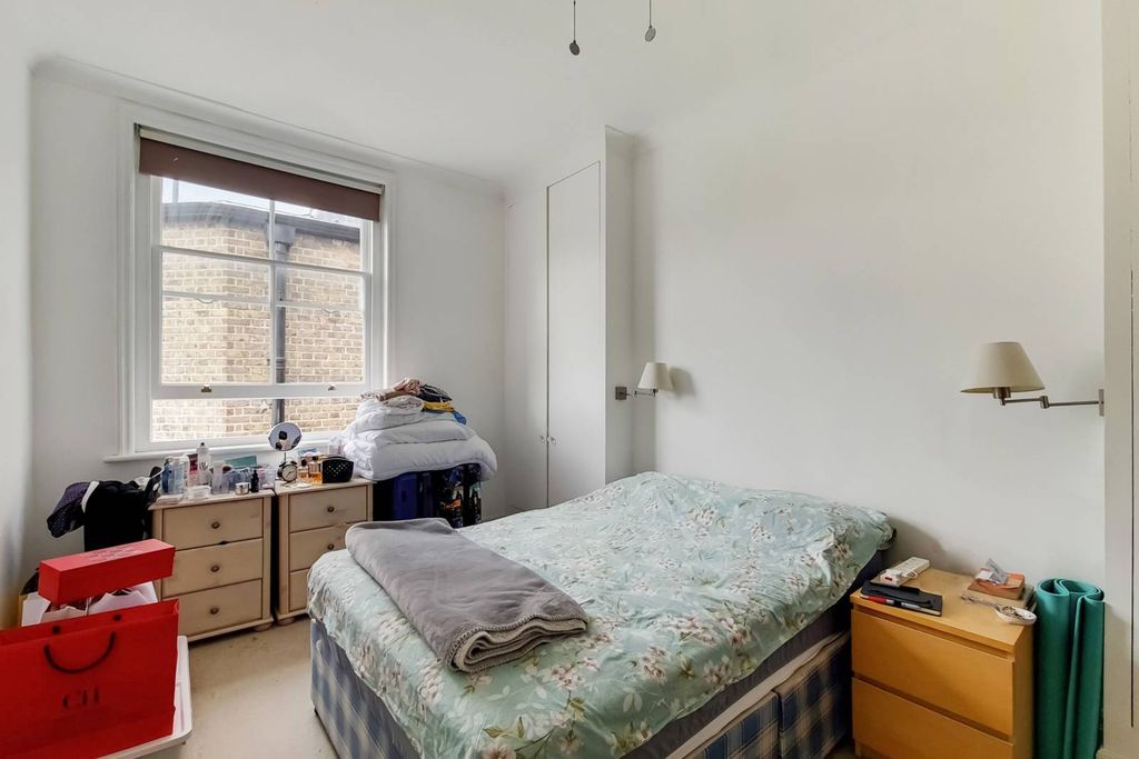 Property photo 1 of 5
