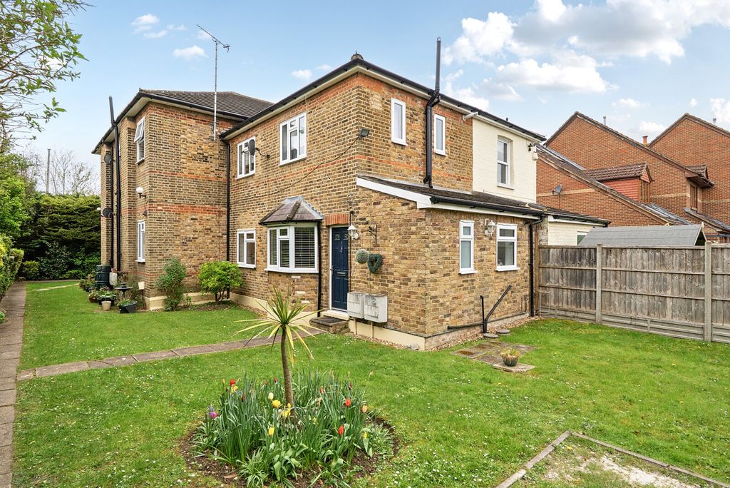 Property photo 2 of 20 1438148-20-69Ccfc...