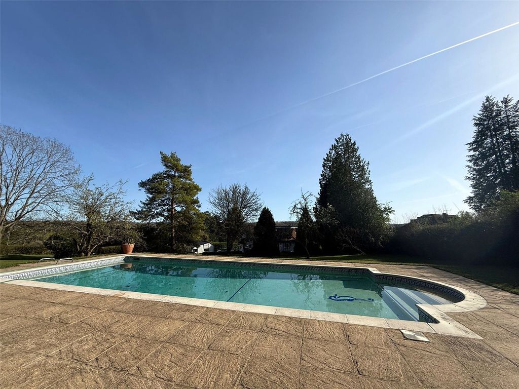 Property photo 2 of 30 Garden