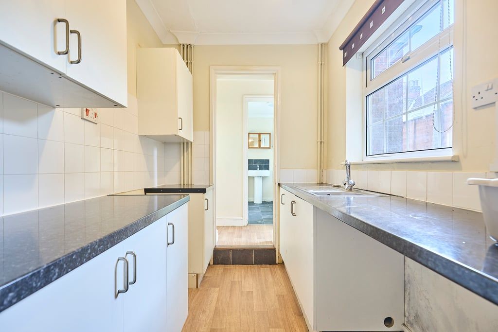 Property photo 3 of 14