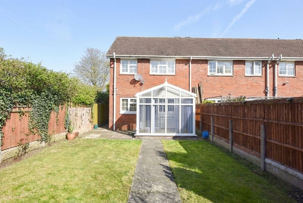 Property photo 3 of 11 Rear