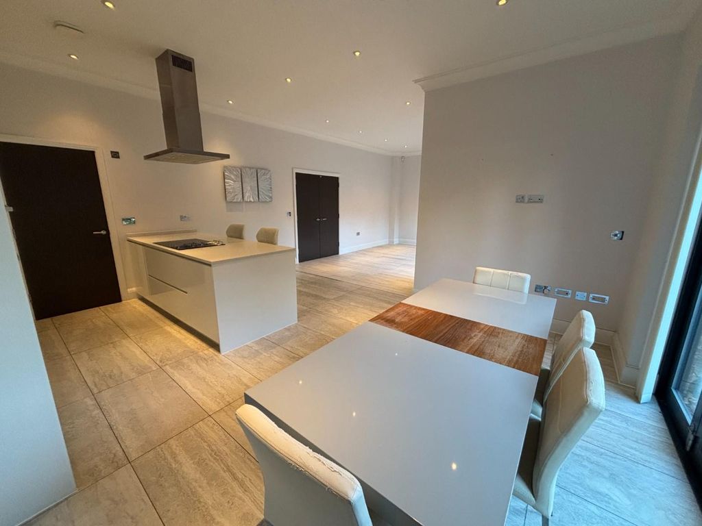 Additional image 12 of 5 bed detached house for saleHayescroft Gardens, Manchester M20