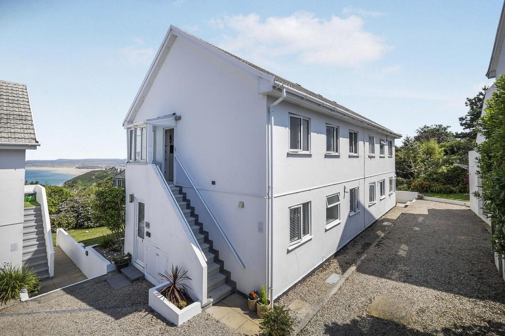Property photo 1 of 16 Pbox-Img.Jpg