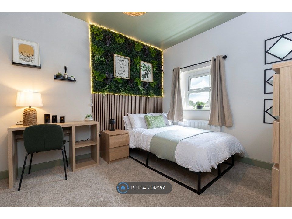 Property photo 1 of 25