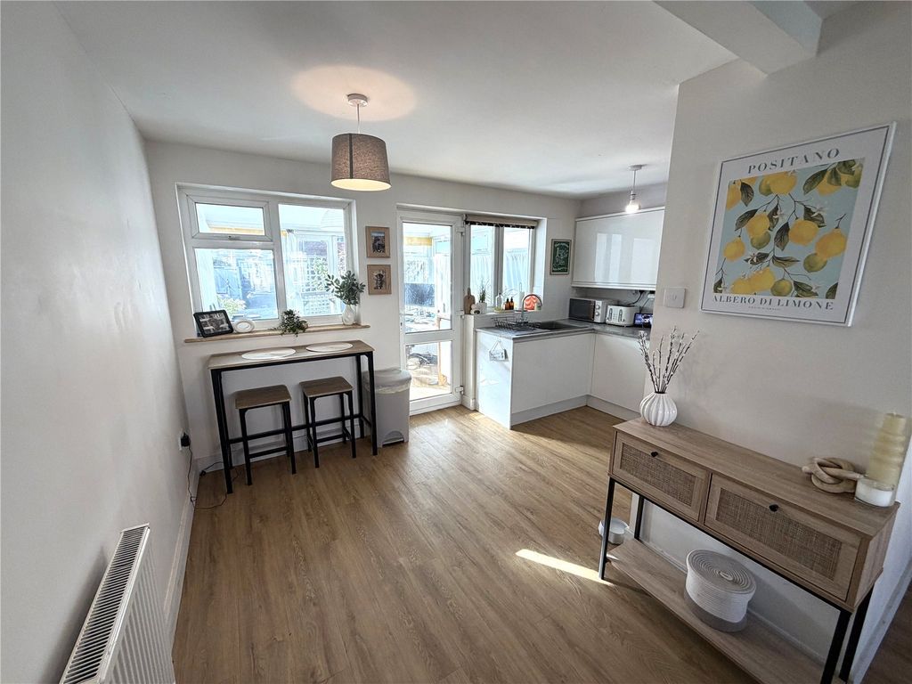 Property photo 3 of 13 Picture No. 06