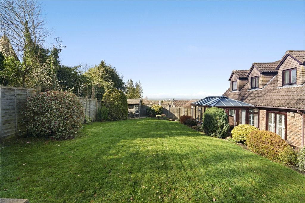 Property photo 2 of 25 Picture No. 06