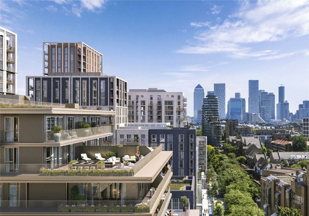 Property photo 2 of 11 London Dock