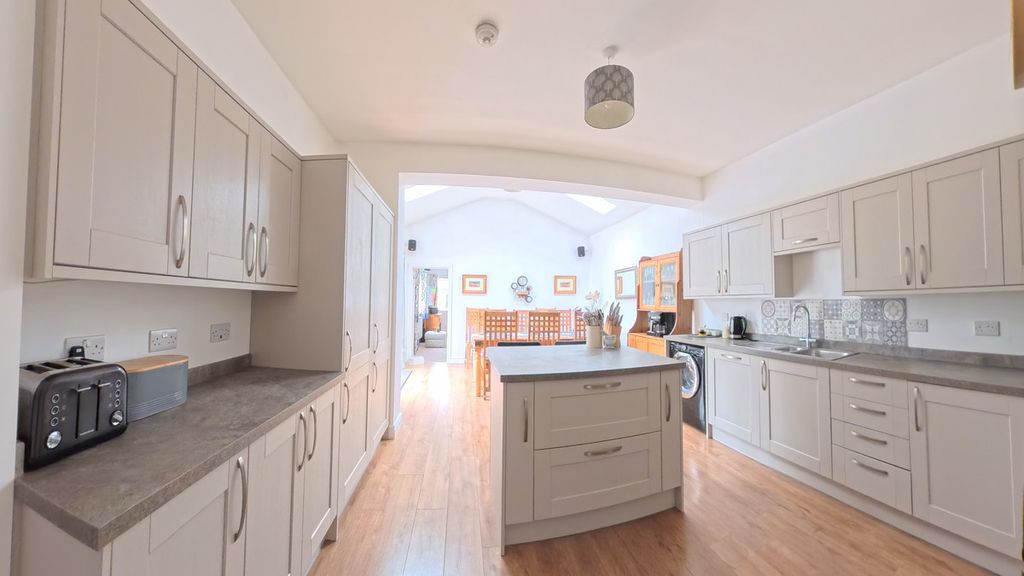 Additional image 12 of 4 bed detached bungalow for saleBridgnorth Road, Bridgnorth WV16