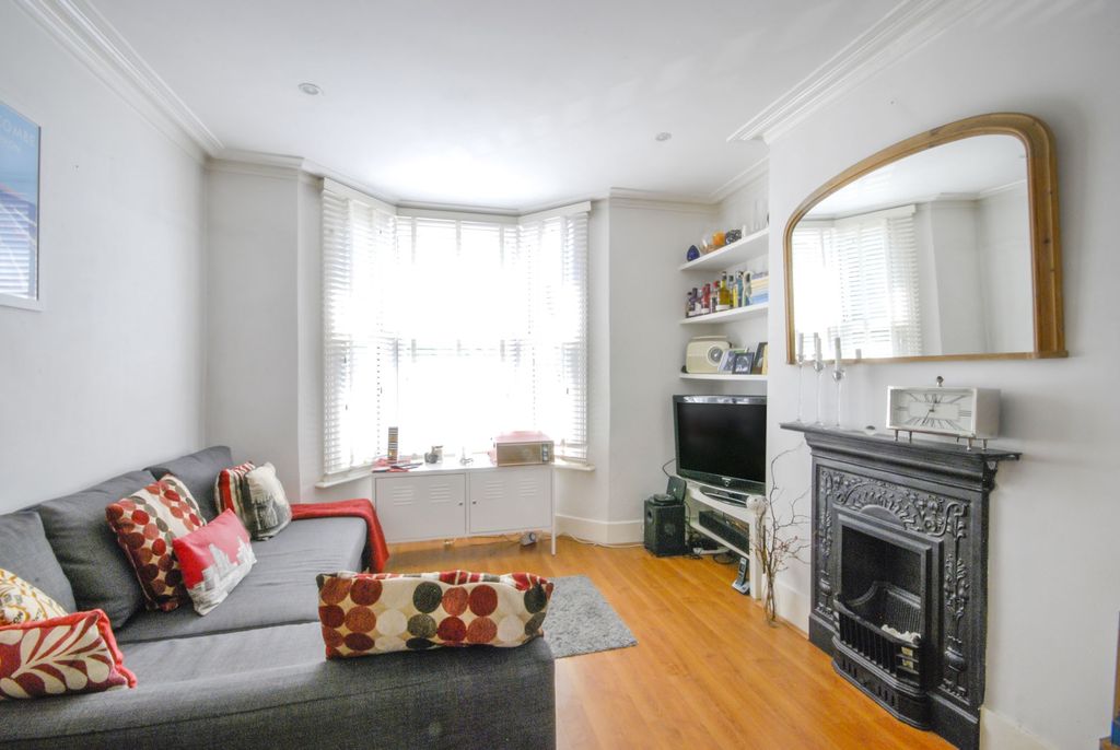 Property photo 2 of 7