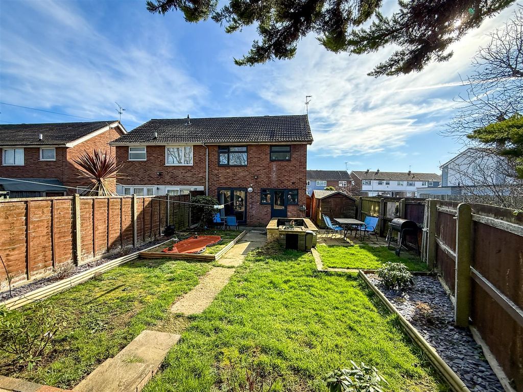 Property photo 2 of 22 Outside - Rear