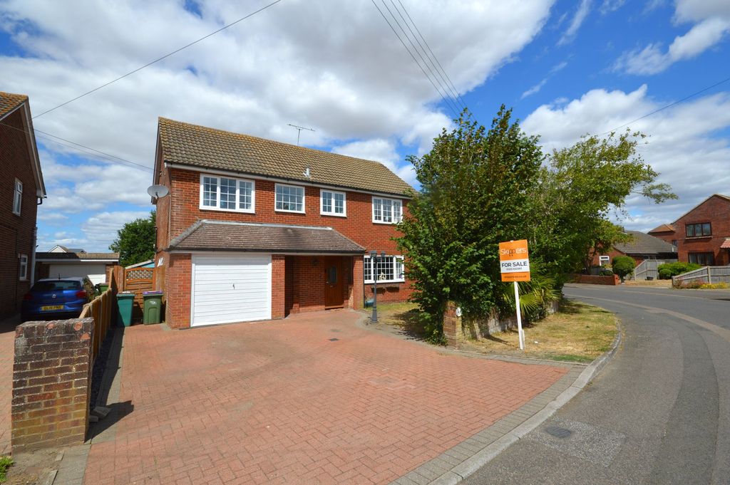 Property photo 1 of 26