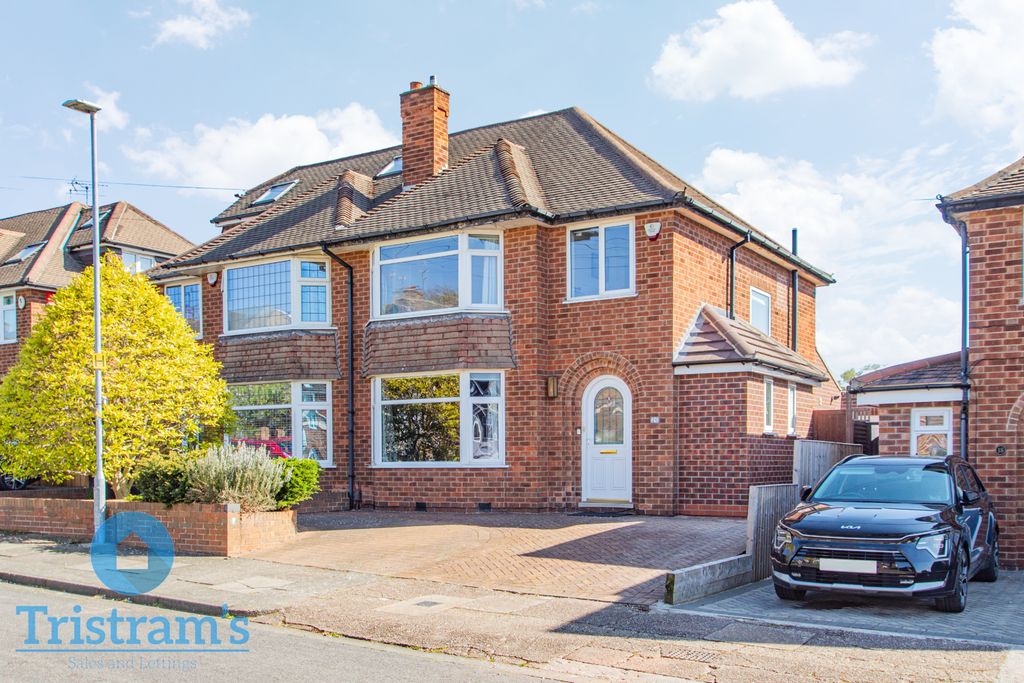 Property photo 1 of 36