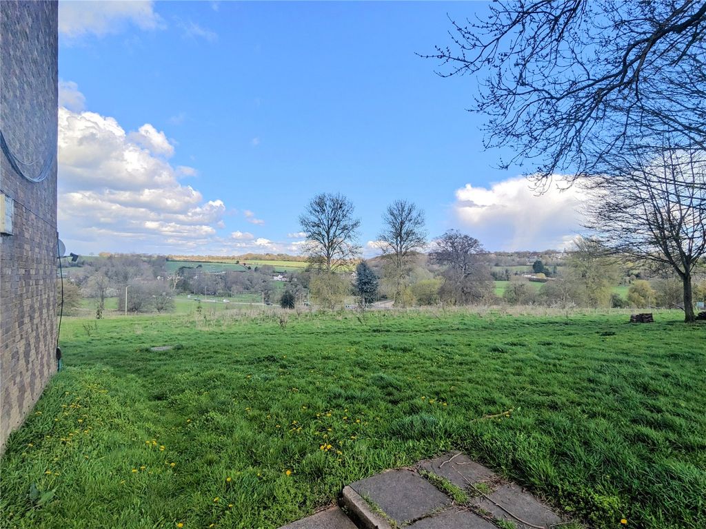 Property photo 2 of 8 Picture No. 01