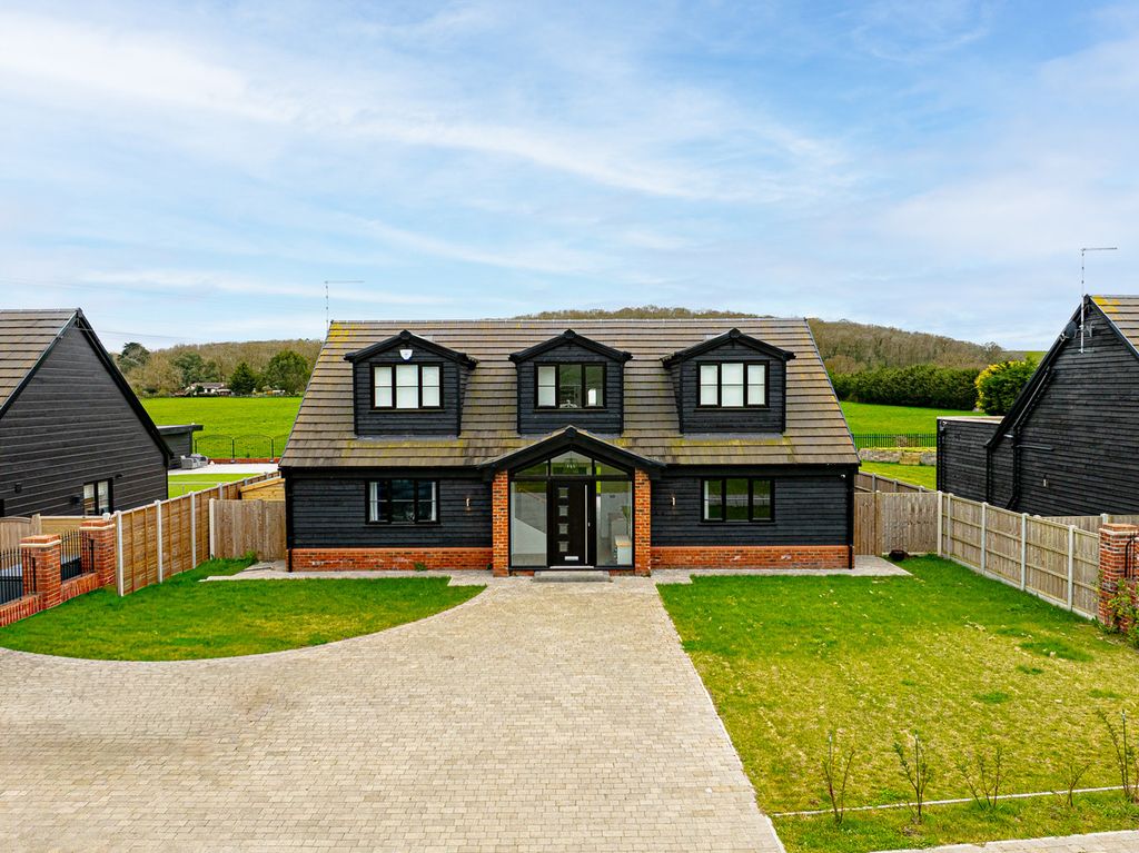 Property photo 1 of 46